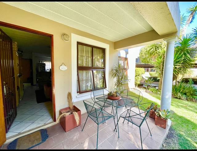 1 BEDROOM SECTIONAL TITLE FOR SALE IN ROBINDALE